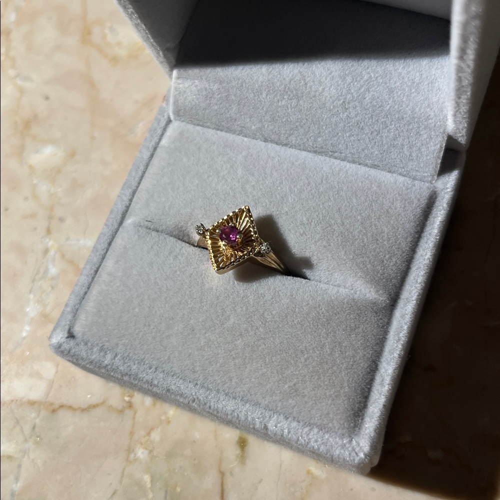 Estate Antique 14K Gold Ring + 2 Diamonds, Ruby